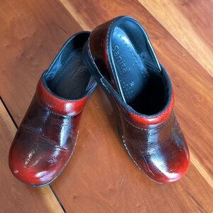 Sanita Clogs, Deep Red & Black, size 37